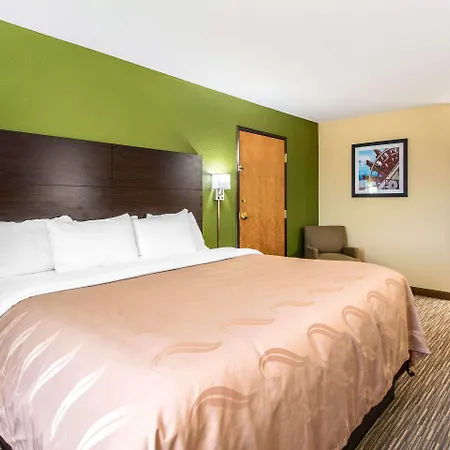 Quality Inn & Suites Brandenburg - Fort Knox Exterior photo