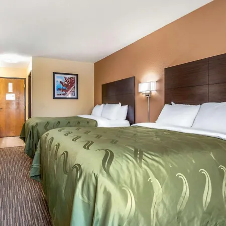 Quality Inn & Suites Brandenburg - Fort Knox Exterior photo